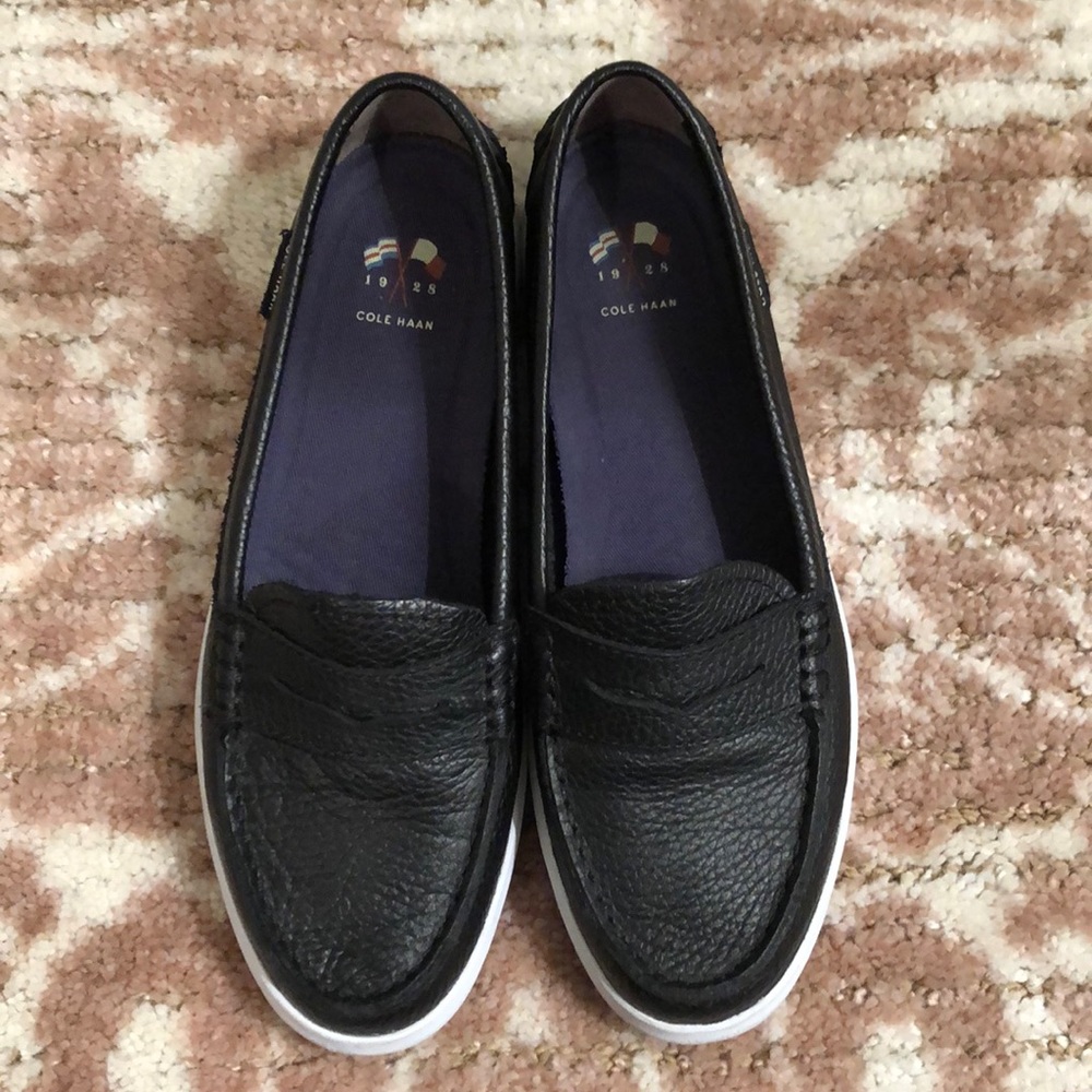 Cole Haan Nantucket Leather Loafer II - Sz 6.5